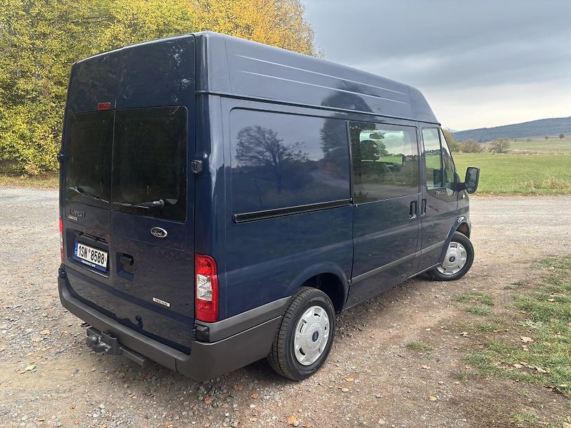 Ford Transit 300 L1H2 5 MÍST TREND 115 PS - fotka 3 z 17