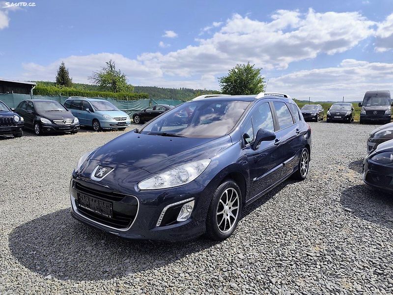 Peugeot 308 (2013) - fotka 13 z 40