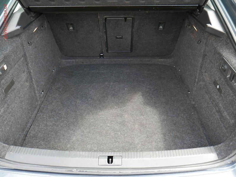 Škoda Superb (2015) 1.6TDi, 1.maj, AC, bixen - fotka 7 z 22