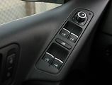Volkswagen Tiguan (2012) 2.0 TSI, 4X4, Automat, Kůže - náhled 17
