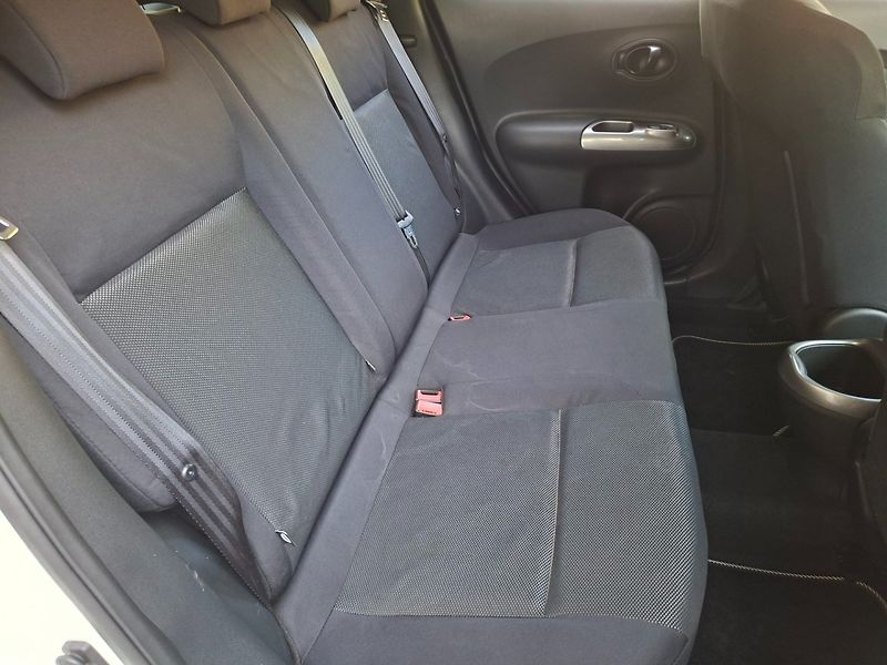 Nissan Juke (2012) 1.6i 86kW MAN -PARK.SENZORY - fotka 18 z 31