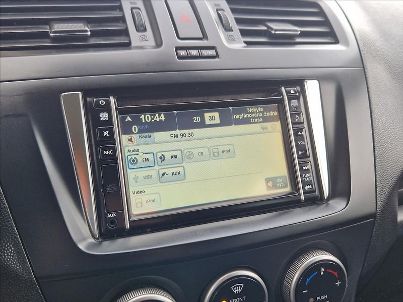Mazda 5 1,6 MZR-CD 85kW 7MÍST +ALUZIMA - fotka 34 z 40
