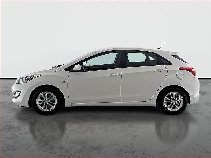 Hyundai i30 (2014) 1.6 MPI, Tempomat - fotka 3 z 16