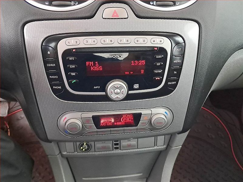 Ford Focus (2009) 2.0 16V, LPG, Eko.zaplacen - fotka 12 z 17