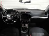 Škoda Octavia (2012) 1.6 TDi, ČR, AAC, tempo - náhled 8