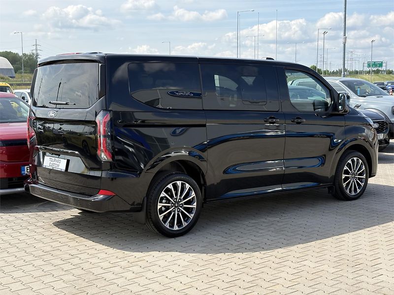 Ford Tourneo Custom (2025) Titanium X L1, Tourneo, 2.5 Du - fotka 5 z 9