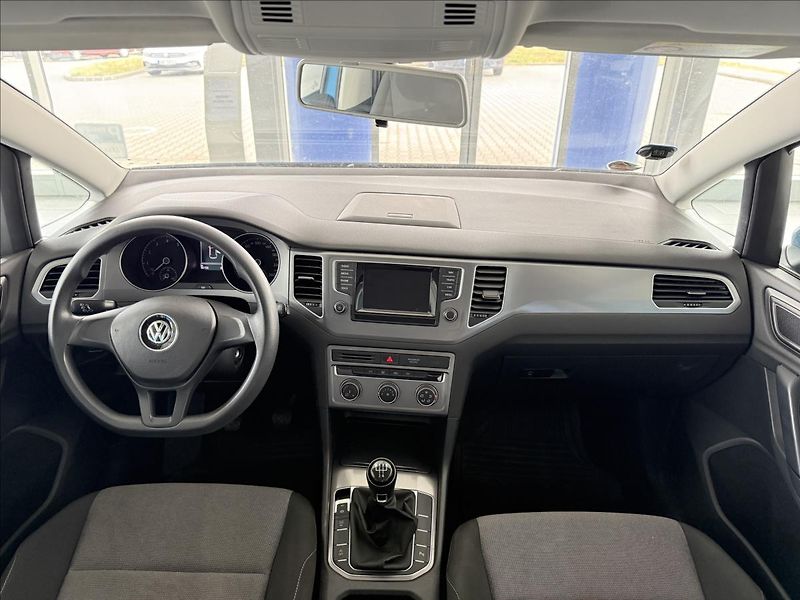 Volkswagen Golf Sportsvan 1,2   TSI 63kW,SERVISKA,2.MAJ - fotka 9 z 24