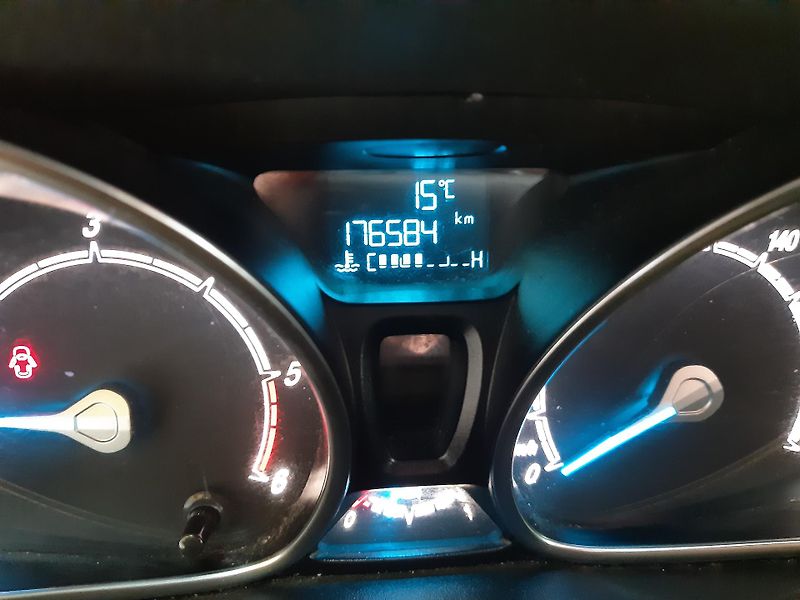 Ford B-MAX 1.5 TDCI KLIMA - fotka 17 z 18