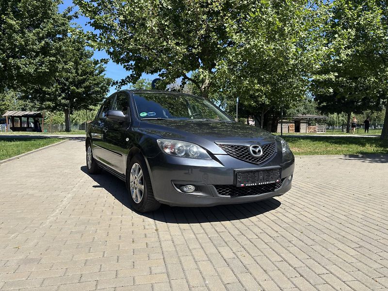 Mazda 3 1.6 Sport Active - fotka 15 z 28