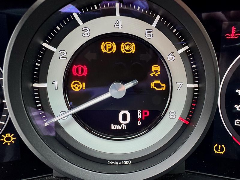 Porsche 911 (2022) ZÁRUKA 2030 Servis 5/26 BURMES - fotka 33 z 51