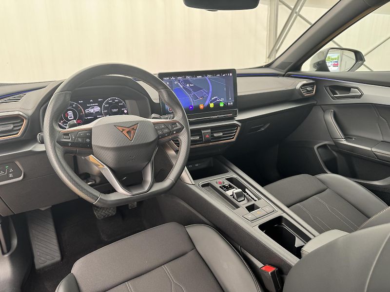 Cupra Formentor 1.5Tsi*1-MAJ*ACC*LED*DPH*CZ* - fotka 19 z 47
