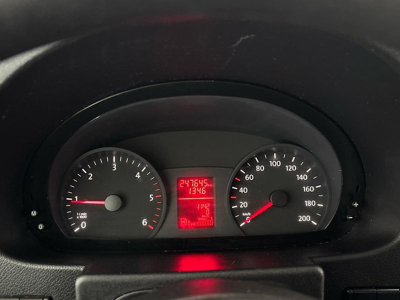 Volkswagen Crafter Skříň skříňový vůz  2,0 TDI - fotka 11 z 24