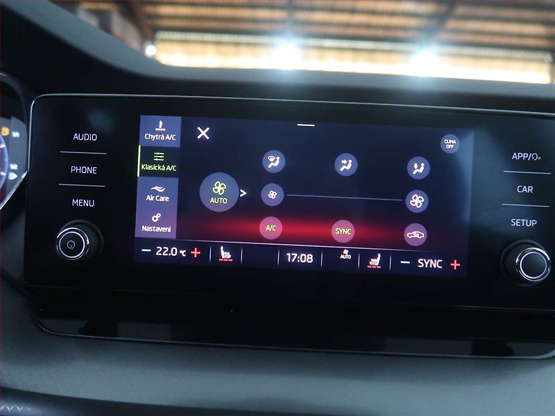 Škoda Octavia (2023) Ambition 2.0 TDI, ČR,1.maj - fotka 16 z 18