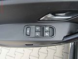 Dacia Duster (2019) 1.6i, AC, temp, tažné - náhled 11