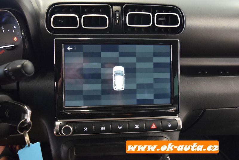 Citroën C3 Aircross 1.2 PT LED FEEL PACK 81 kW-DPH - fotka 39 z 51