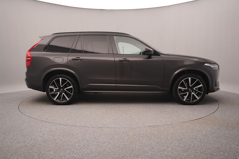 Volvo XC90 B5 AWD PLUS DARK CZ 1.maj - fotka 12 z 46
