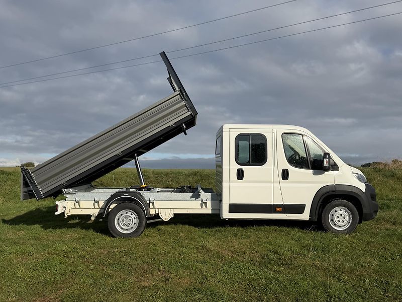 Citroën Jumper (2020) 2.2 HDi, novy 3S sklápěč 3m - fotka 2 z 10