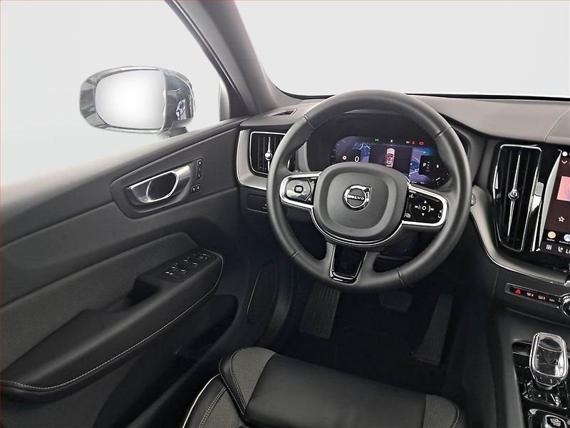 Volvo XC60 (2024) B4 AWD - fotka 7 z 20