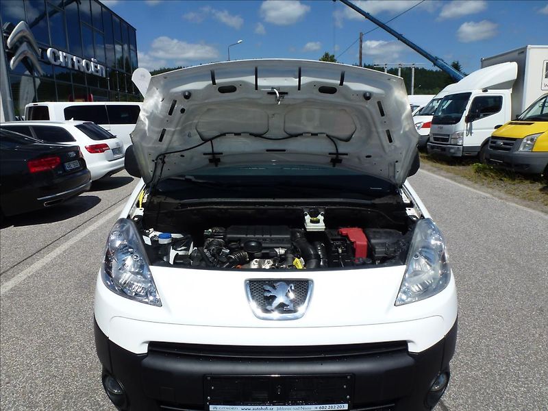 Peugeot Partner 1,6 HDI LONG L2H1 WEBASTO 3mís - fotka 32 z 44