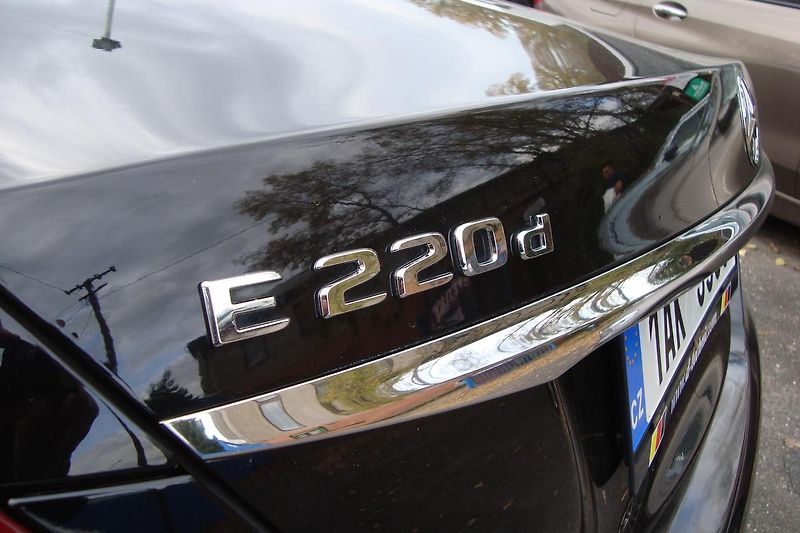 Mercedes-Benz Třídy E (2016) 220 CDi, ČR, Pravidelný servis - fotka 11 z 63