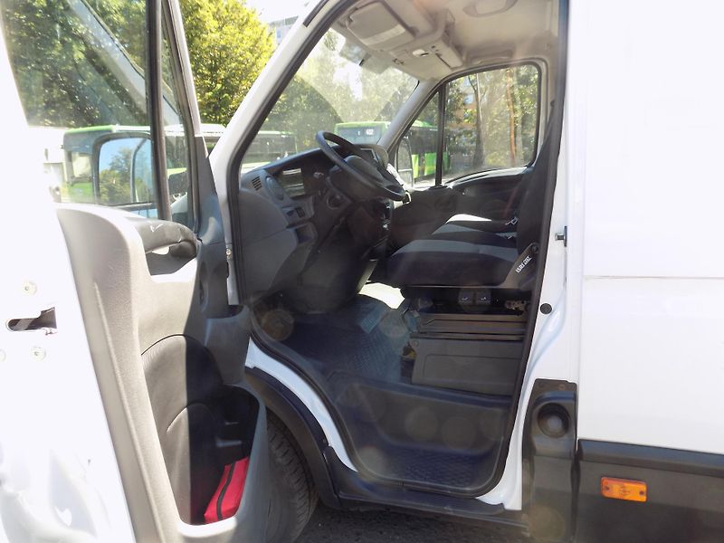 Iveco Daily (2012) 2,3 93KW 35 S 13 MAXI - fotka 13 z 44