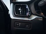 Volvo XC60 B4 AWD Momentum Pro - náhled 11