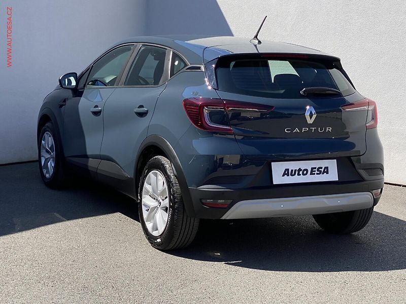 Renault Captur (2024) 1.0 TCe, 1.maj,ČR, Equilibre - fotka 6 z 18
