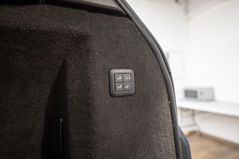 Land Rover Range Rover Sport (2019) SDV6 3.0 183 kW - fotka 34 z 48