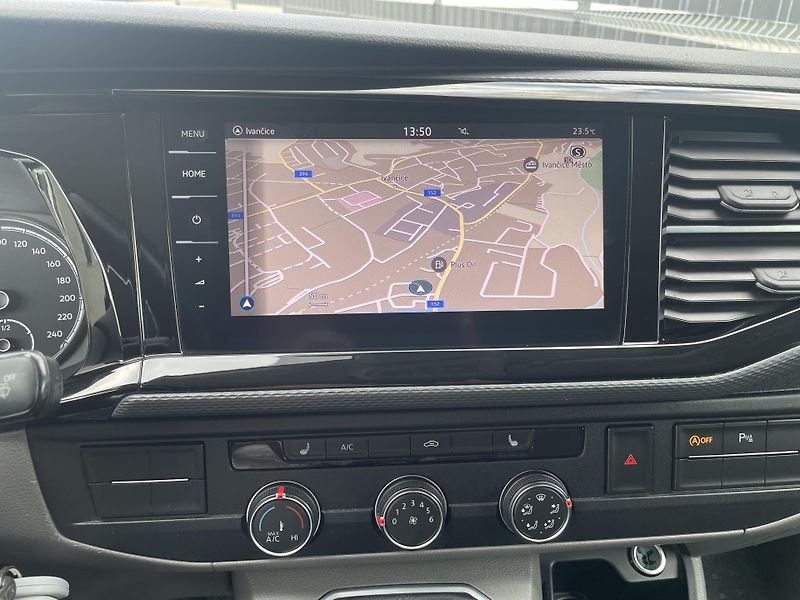 Volkswagen Transporter (2021) T6.1 2.0 TDI 110 kW - fotka 13 z 23