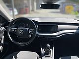 Škoda Octavia 1,5 TSI Ambition - náhled 9