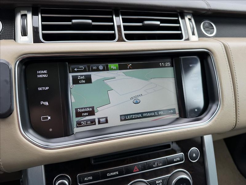 Land Rover Range Rover 5,0 S/C V8 Autobiography DPH - fotka 26 z 44