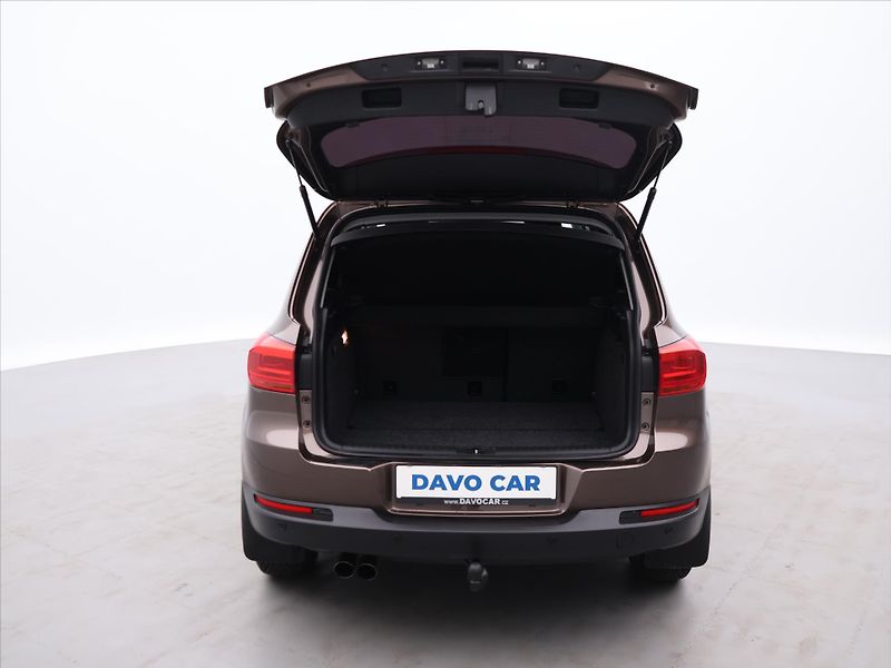 Volkswagen Tiguan 2,0 TSI DSG 4Motion Panorama - fotka 9 z 31