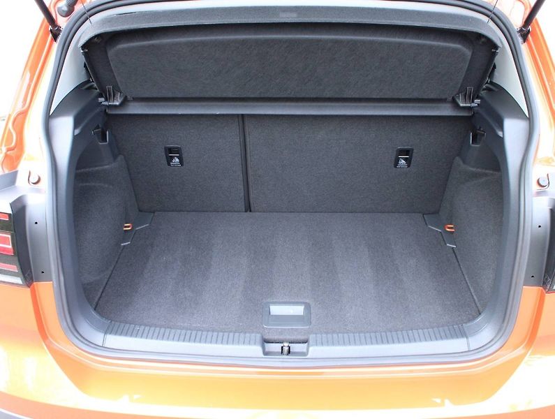 Volkswagen Ostatní (2022) Style 1.0 TSI 81kW DSG Matrix - fotka 32 z 33