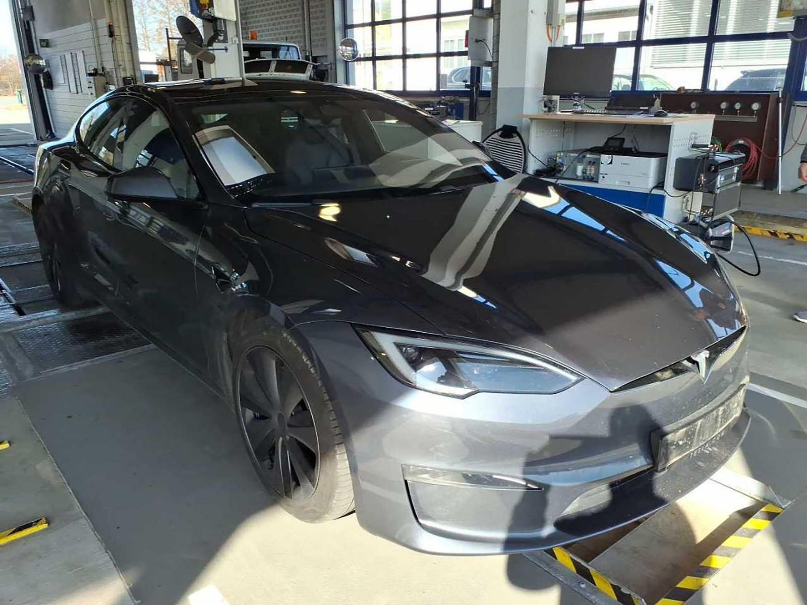 Tesla Model S Long Range 100kWh HW4, Matrix!