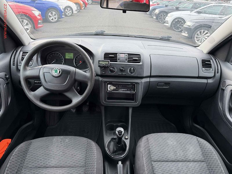 Škoda Roomster (2011) 1.6 TDi, Klima - fotka 8 z 15
