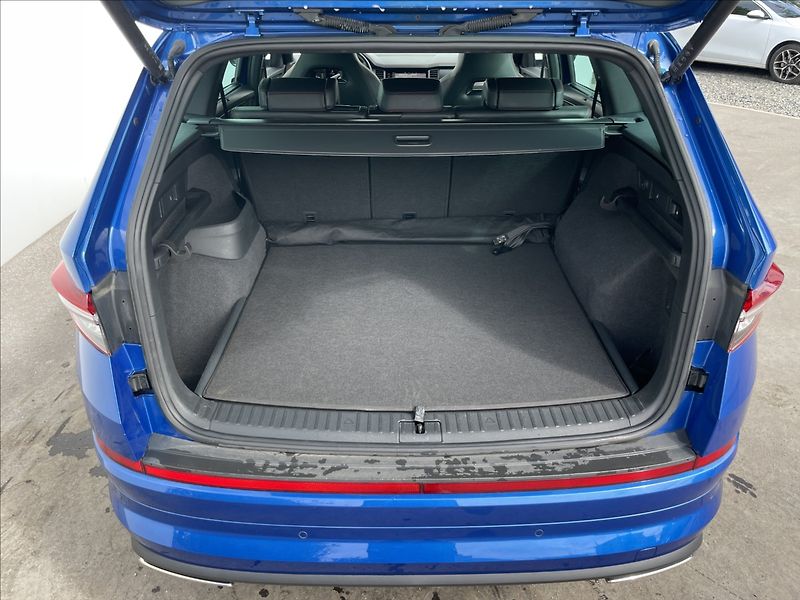 Škoda Kodiaq 2,0 TSI 4x4 DSG RS DCC+ACC+TZ - fotka 26 z 26