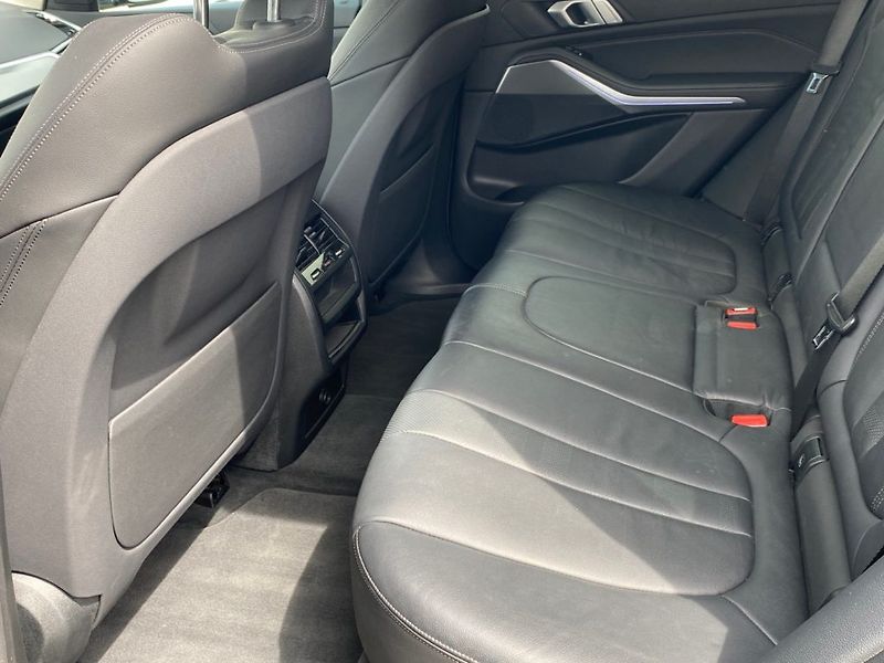 BMW X5 (2019) xDrive30d 195kW - fotka 10 z 31