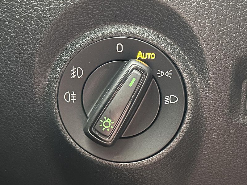 Škoda Fabia 1.0 TSI Style - fotka 21 z 25