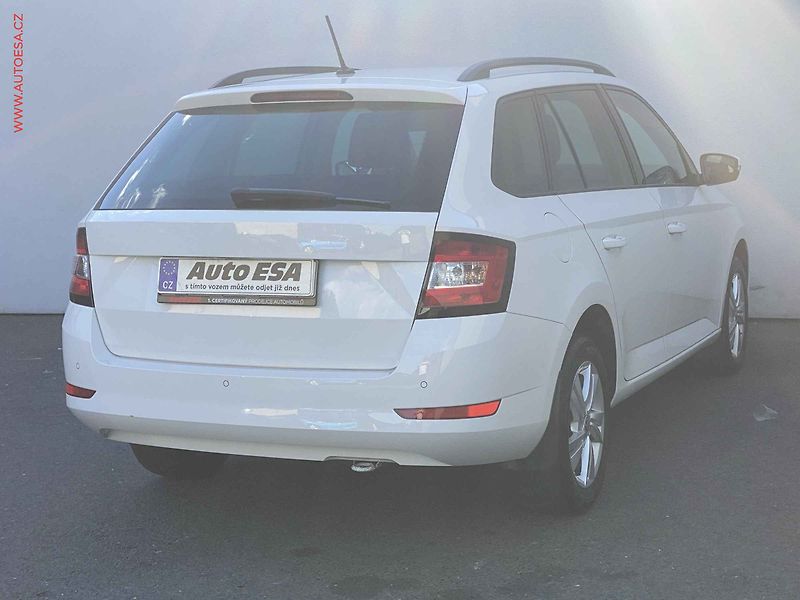 Škoda Fabia (2022) 1.0 TSi, 1.maj,ČR, Ambition - fotka 4 z 18