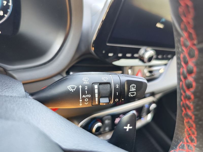 Hyundai i30 1.5 T-GDI/103kW N-Line DCT - fotka 31 z 35