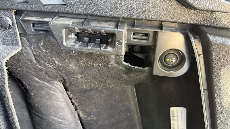 BMW X3 (2019) BMW X3 xDrive 20d po 1.majitel - fotka 34 z 37