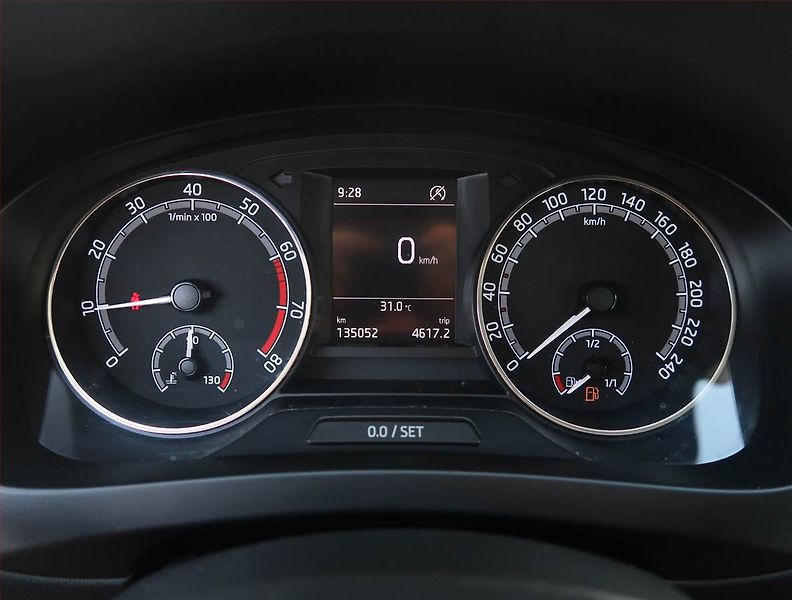 Škoda Rapid (2019) Spaceback 1.0 TSI, ČR,1.maj - fotka 11 z 17