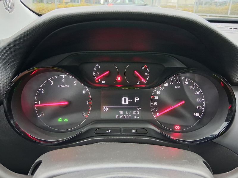 Opel Crossland X SMILE 1.2 TURBO 96 kW - fotka 13 z 22
