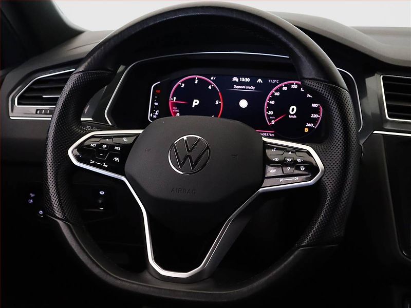Volkswagen Tiguan (2021) R-Line 2.0 TDI - fotka 13 z 16