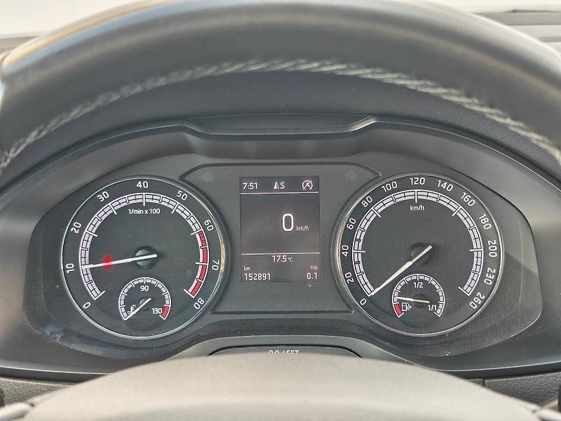 Škoda Karoq Ambition 1,5TSI - fotka 12 z 23