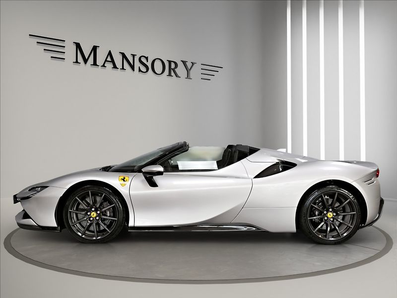 Ferrari SF90 (2024) Spider LIFT / CARBON / JBL - fotka 11 z 26