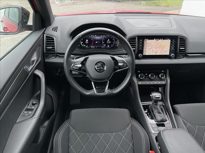 Škoda Karoq 1,5 TSI DSG Sportline Plus ACC - fotka 7 z 24