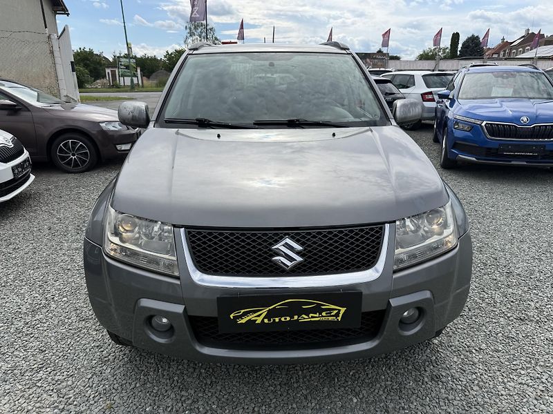 Suzuki Grand Vitara 2.0 16V 4x4  - fotka 2 z 13