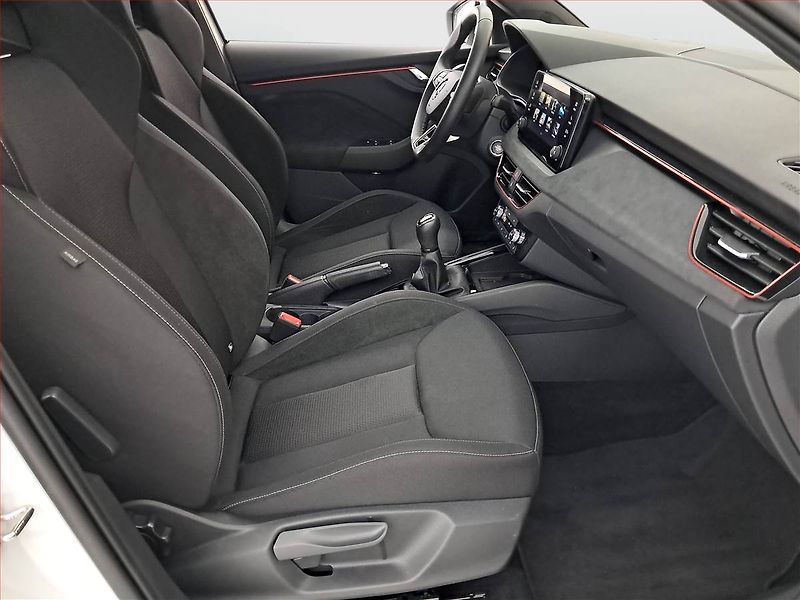 Škoda Kamiq (2025) 1.0 TSI, Drive - fotka 9 z 18