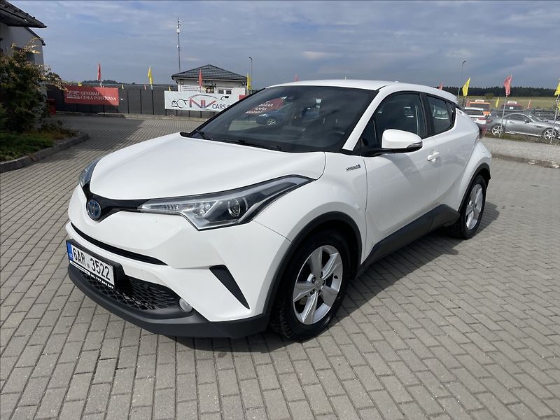 Toyota C-HR 1,8 i 72kw Hybrid e-CVT CZauto - fotka 27 z 32